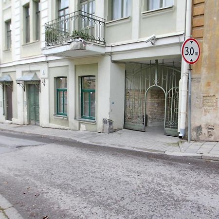 Cozy Apartment In Vilnius Oldtown ภายนอก รูปภาพ